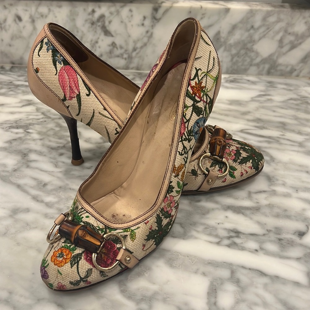 Gucci Floral pumps heels sz 8.5 b Old Money horse-bit good condition